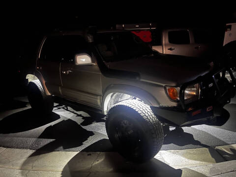 2000 Toyota 4Runner SR5