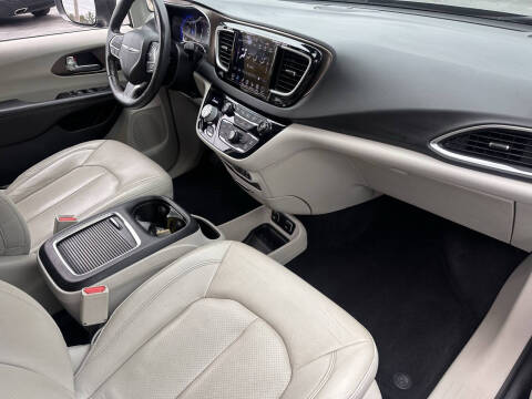2019 Chrysler Pacifica Touring L Plus
