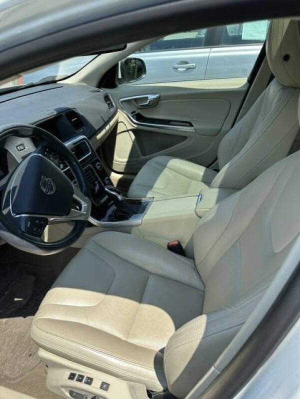2014 Volvo S60 T5 Premier