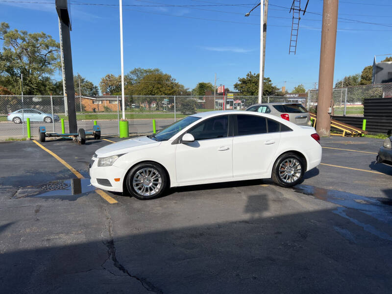 2012 Chevrolet Cruze for sale at Xpress Auto Sales in Roseville MI