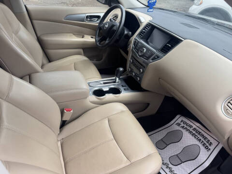 2017 Nissan Pathfinder S