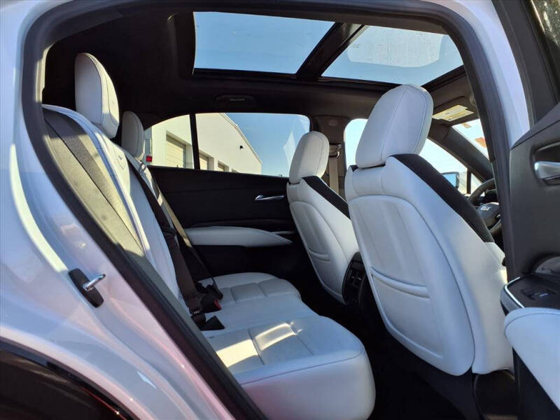 2024 Cadillac XT4 Sport