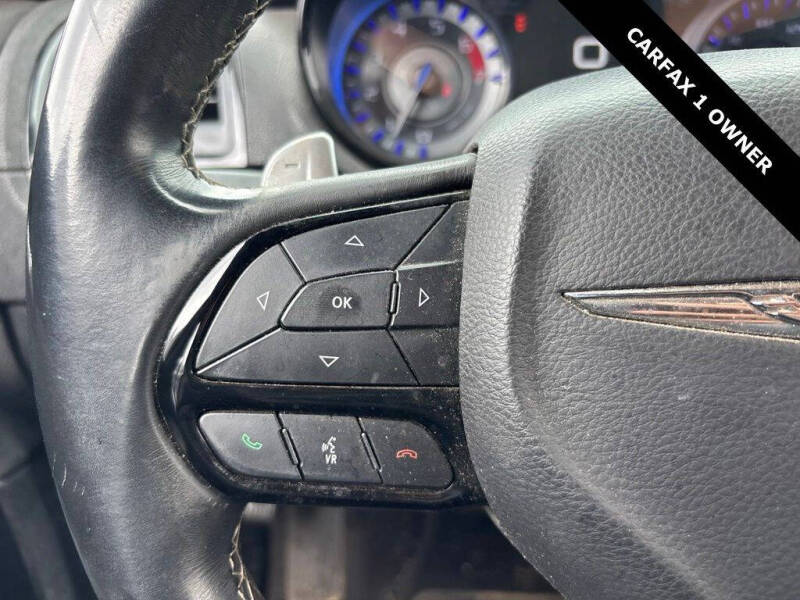 2018 Chrysler 300 S