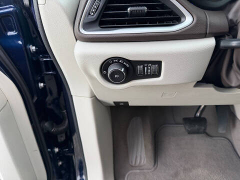 2020 Chrysler Pacifica Touring L Plus