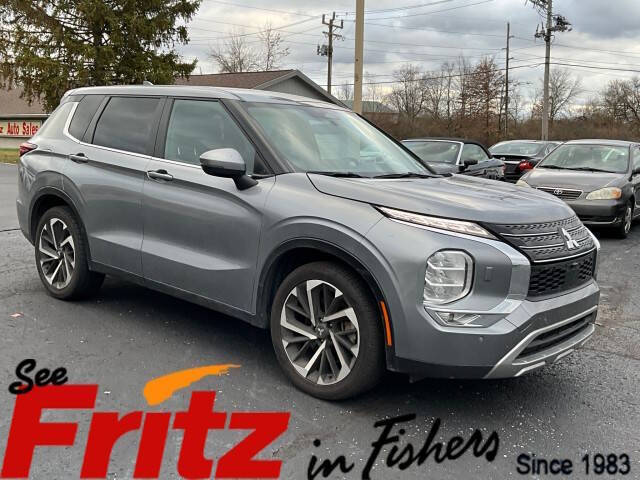 2023 Mitsubishi Outlander SE