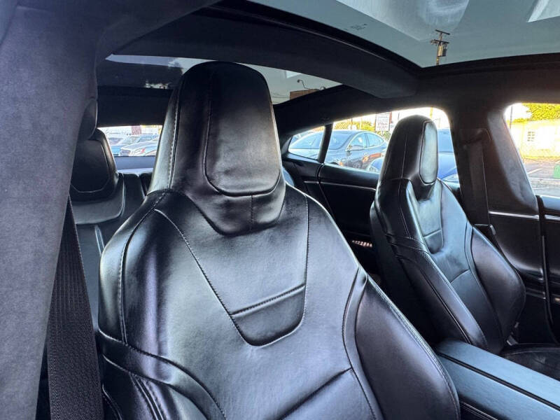 2016 Tesla Model S 75D