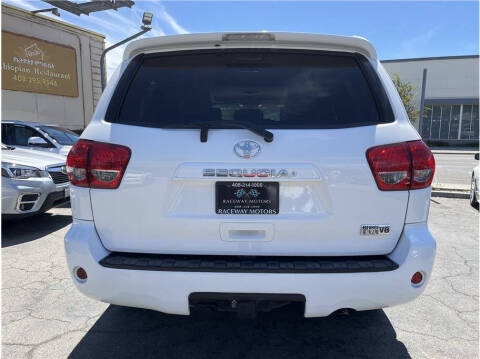 2016 Toyota Sequoia SR5