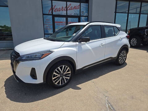 2024 Nissan Kicks SR