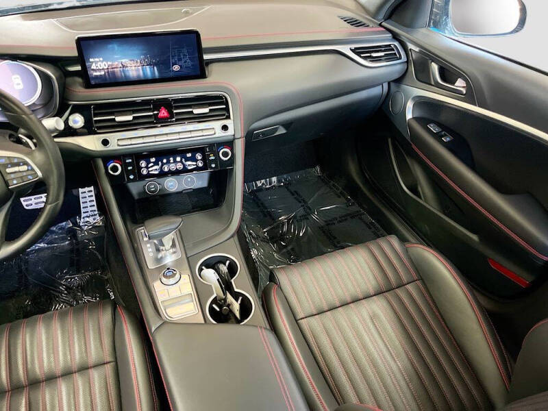 2024 Genesis G70
