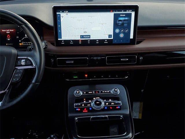 2022 Lincoln Nautilus Reserve