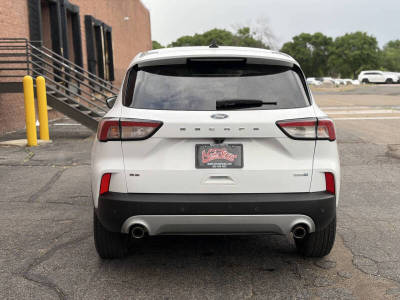 2020 Ford Escape SE