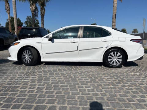 2020 Toyota Camry Hybrid LE