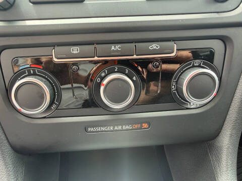 2014 Volkswagen Golf 2.5L PZEV