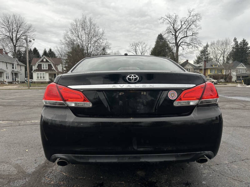 2011 Toyota Avalon Limited