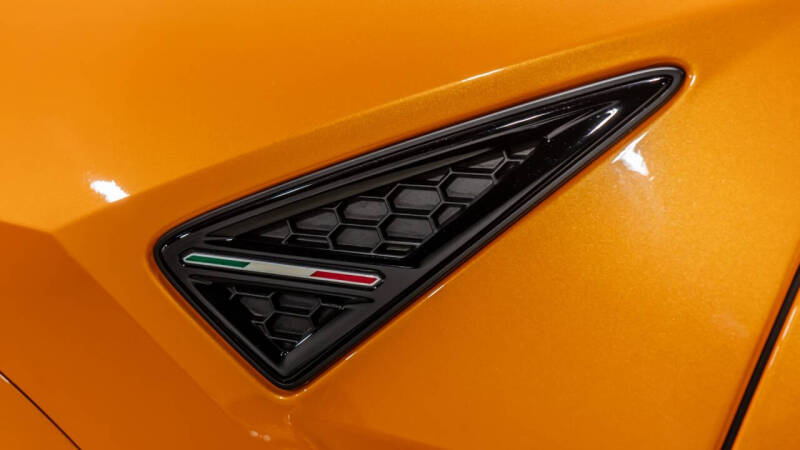 2023 Lamborghini Urus S