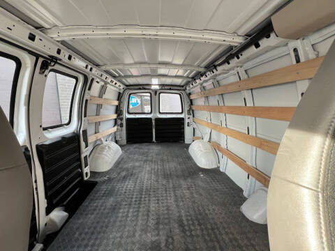 2024 GMC Savana 2500