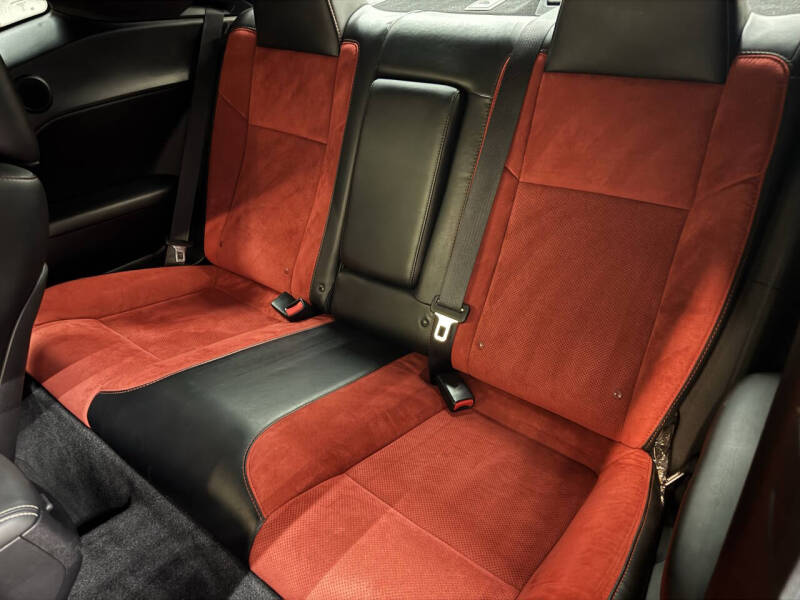 2016 Dodge Challenger 392 HEMI Scat Pack Shaker