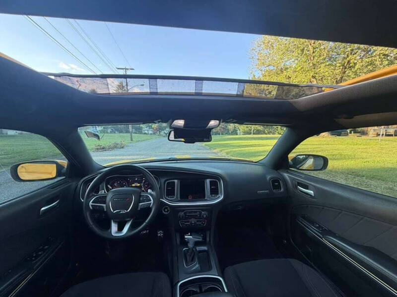 2017 Dodge Charger SXT