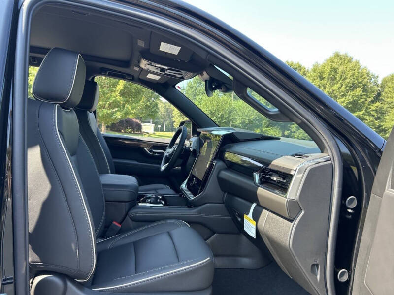 2025 GMC Yukon XL Elevation