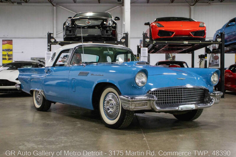 1957 Ford Thunderbird
