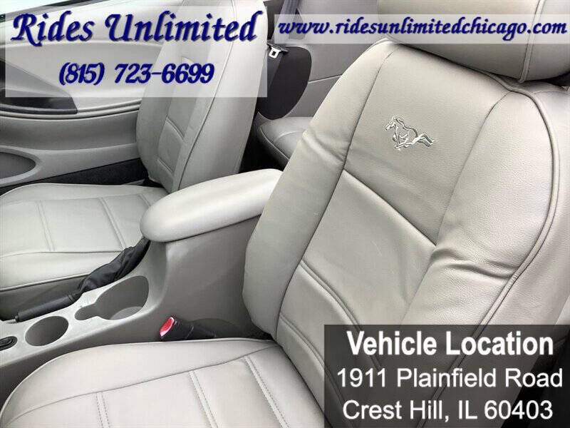 2002 Ford Mustang Deluxe