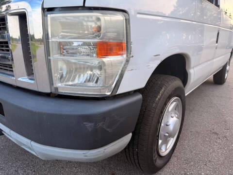 2011 Ford E-Series E-150 XL