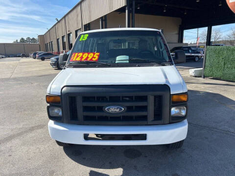 2013 Ford E-Series