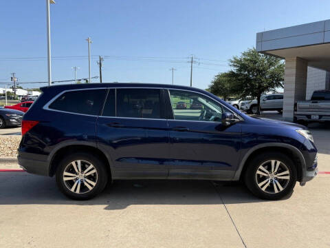 2017 Honda Pilot EX