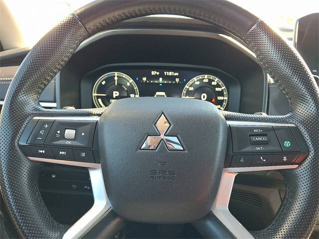 2024 Mitsubishi Outlander PHEV SE