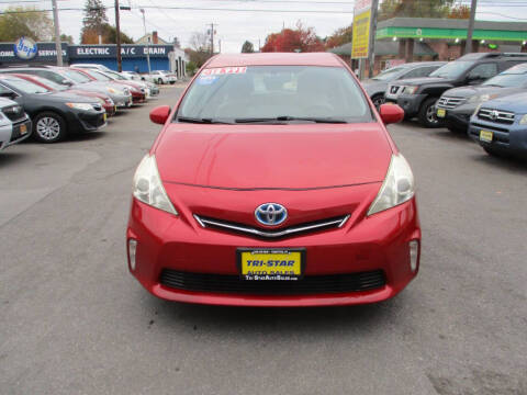 2013 Toyota Prius v Two