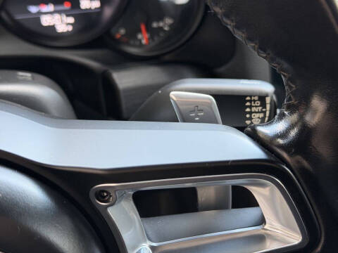 2018 Porsche 911 Carrera GTS