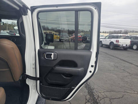 2023 Jeep Gladiator Overland