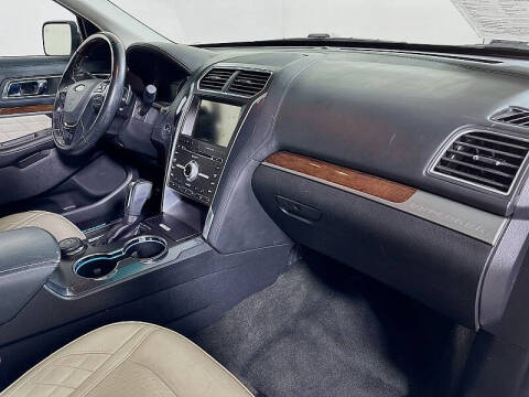 2016 Ford Explorer Platinum