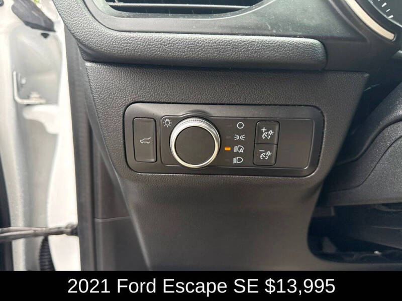 2021 Ford Escape SE