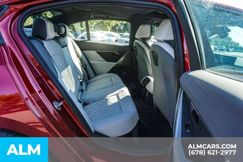 2025 BMW i5 eDrive40