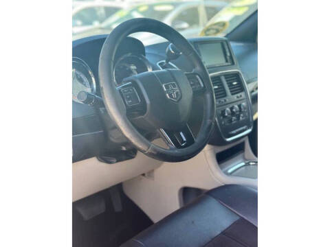 2015 Dodge Grand Caravan SE