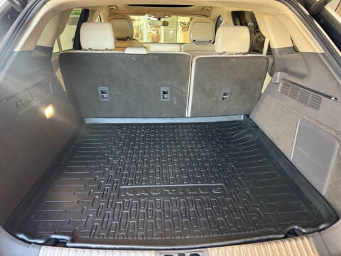 2020 Lincoln Nautilus Reserve