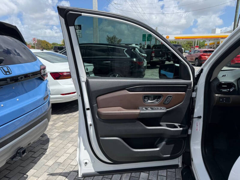 2023 Honda Pilot Elite