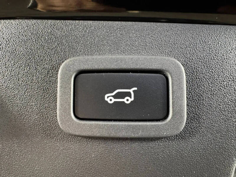 2020 Jaguar E-PACE P250 SE