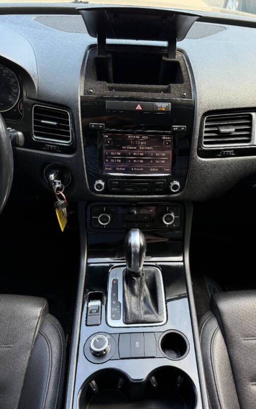 2013 Volkswagen Touareg TDI Sport