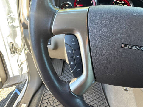 2016 GMC Acadia Denali