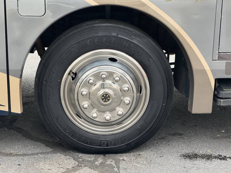 2005 Freightliner xc37