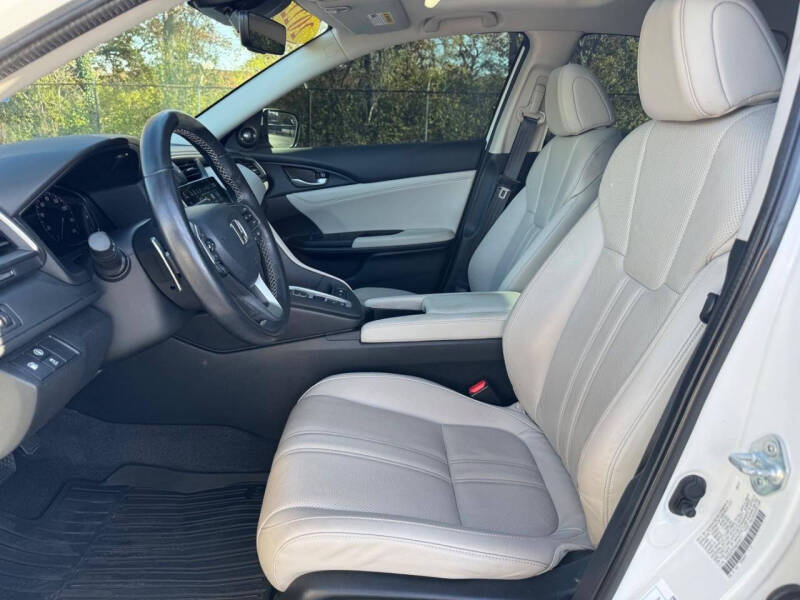 2022 Honda Insight Touring