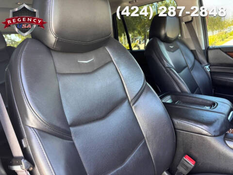 2017 Cadillac Escalade Luxury