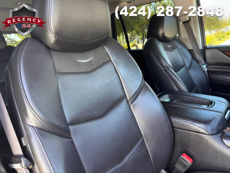 2017 Cadillac Escalade Luxury