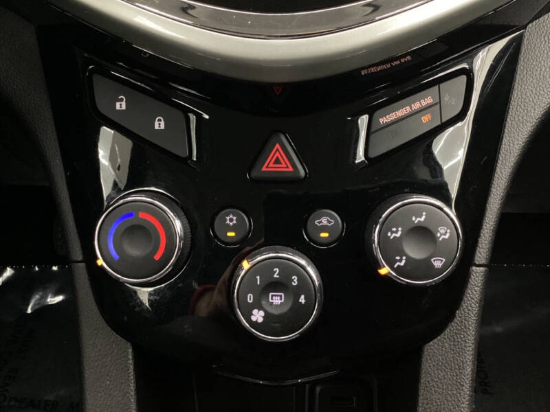 2019 Chevrolet Sonic LT Manual