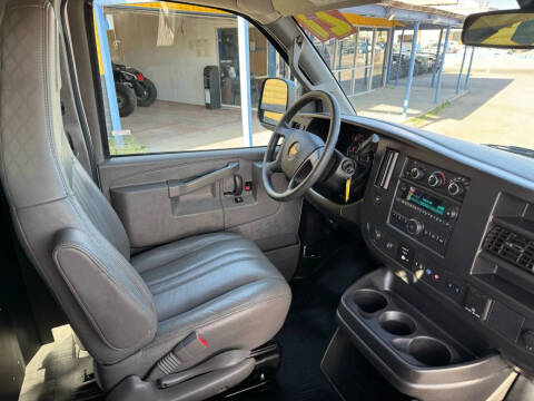 2021 Chevrolet Express 2500
