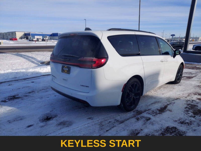 2025 Chrysler Pacifica Limited