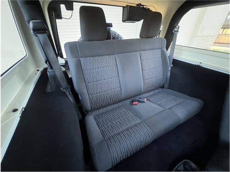 2011 Jeep Wrangler Sahara