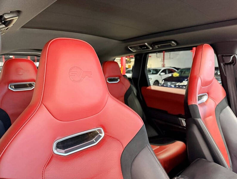 2020 Land Rover Range Rover Sport SVR